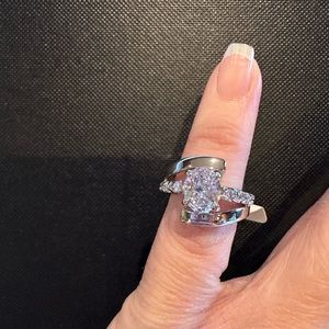 Lia Sophia “Ravish” Ring - Size 5 NWT